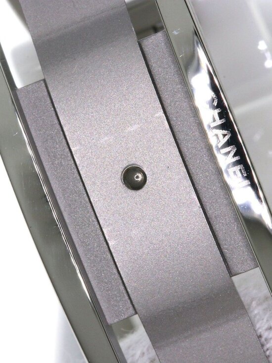 Chanel Limited to Pieces Soft Pink Watch Ceramic main image 10